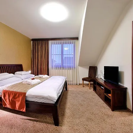 Hotell Drak 3*