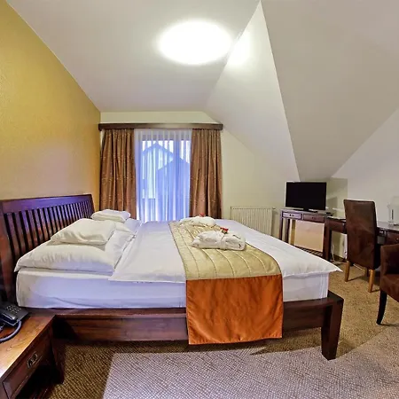 Hotell Drak 3*